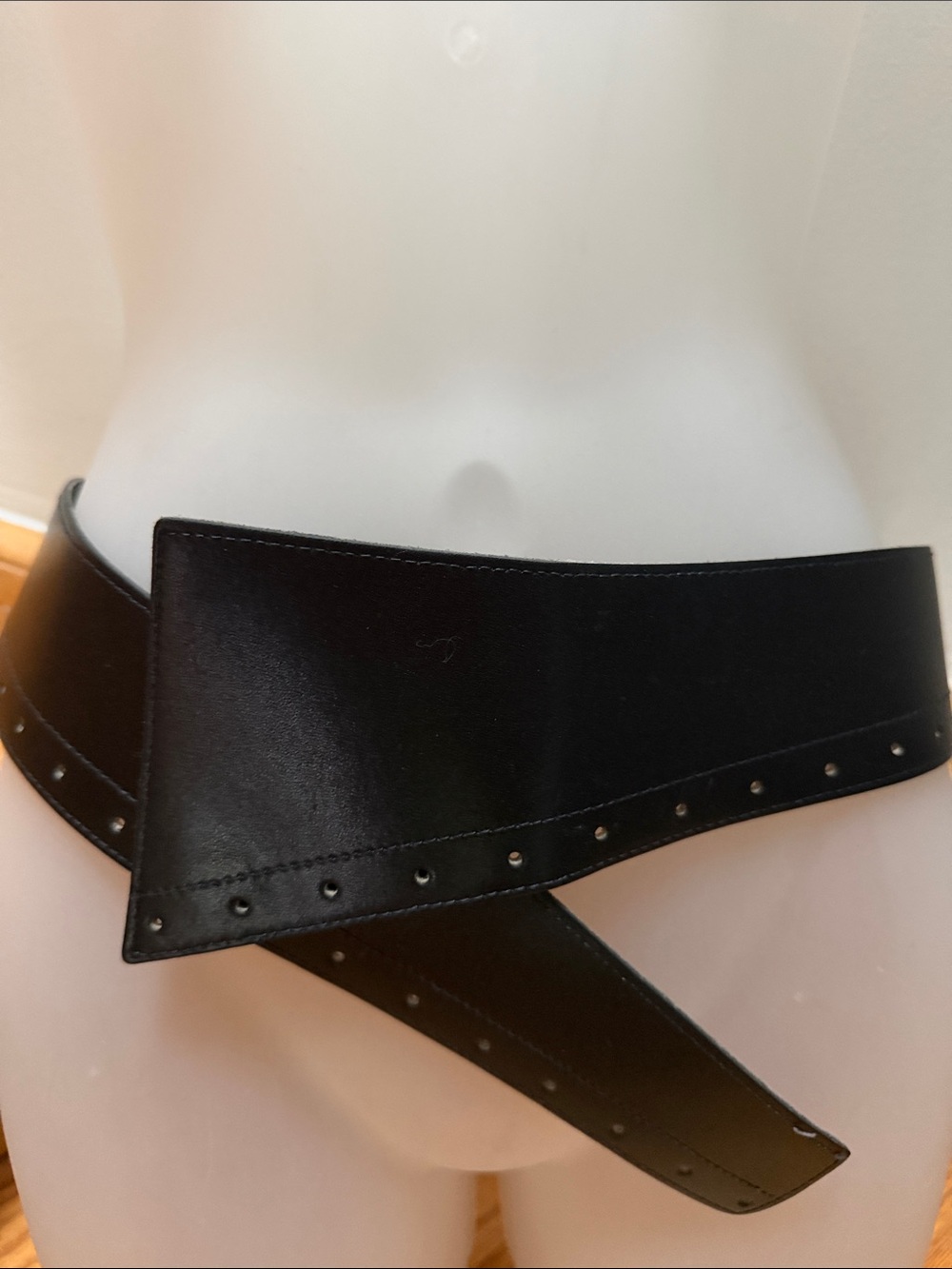 VTG Black Leather Asymmetrical Hip Belt Wide Wrap Cinch Statement OS